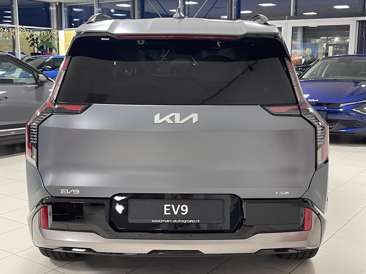 KIA EV9 GT-Line AWD 99.8 kWh Direct Leverbaar | MATTE ICEBERG GREEN | Actieprijs rijklaar ¤. 76.485,= Prijs inclusief alle lopende Kia Acties