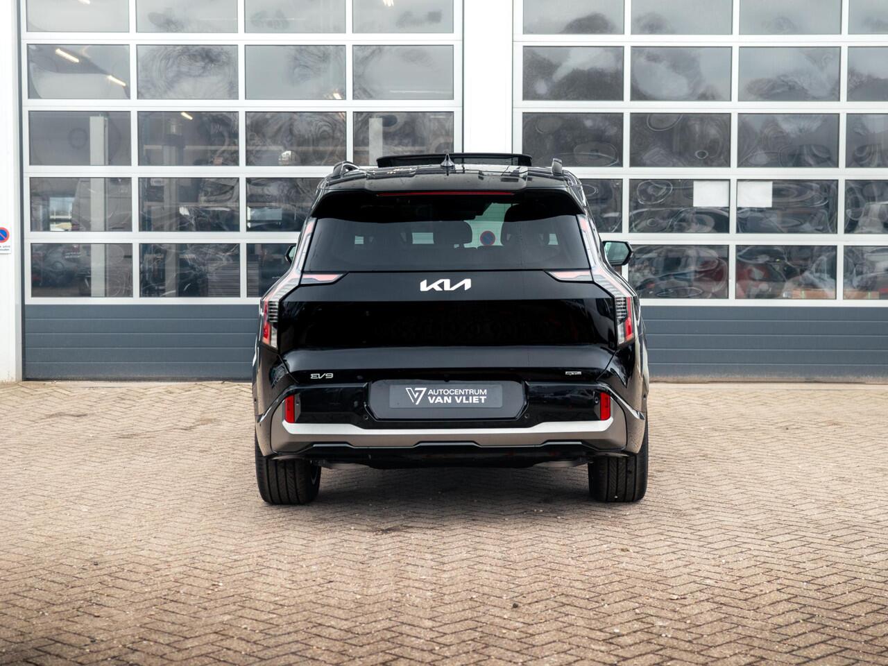KIA EV9 GT-Line AWD 99.8 kWh | Levering uit voorraad | 7-Pers. | 21" | Head-Up | Stoel-/Stuurverwarming | Premium Audio | Schuif-/kanteldak | Adapt. Cruise | Navi
