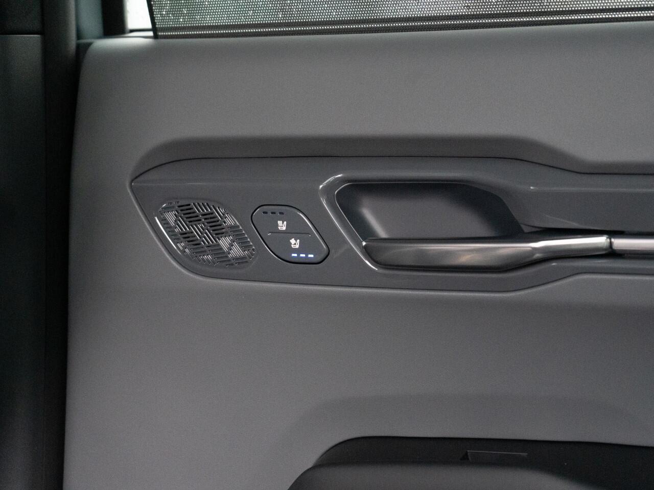 KIA EV9 GT-Line AWD 99.8 kWh | UNIEKE KLEUR | DIRECT LEVERBAAR | HUD | SCHUIFKANTEL DAK | MERIDION AUDIO | LED | LEDER