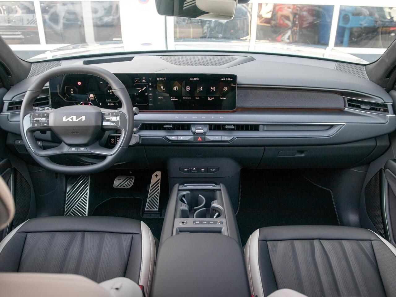 KIA EV9 GT-Line AWD 99.8 kWh | Levering uit voorraad | 7-Pers. | 21" | Head-Up | Stoel-/Stuurverwarming | Premium Audio | Schuif-/kanteldak | Adapt. Cruise | Navi