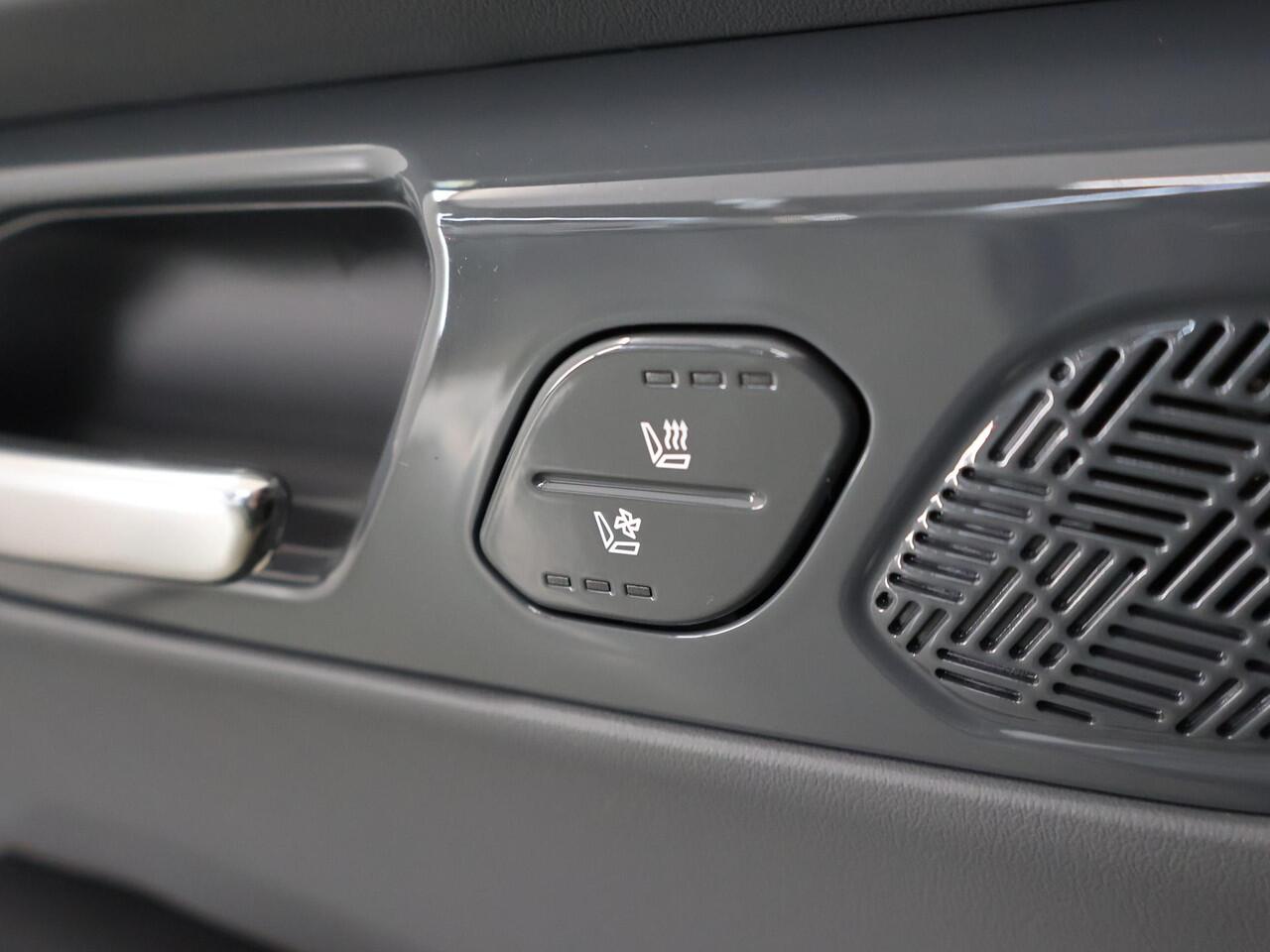 KIA EV9 GT-Line AWD 99.8 kWh | Panoramaschuifdak | LED-matrix | Head-up | Meridian premium sound | Stoelverwarming/ventilatie | 360°-camera |