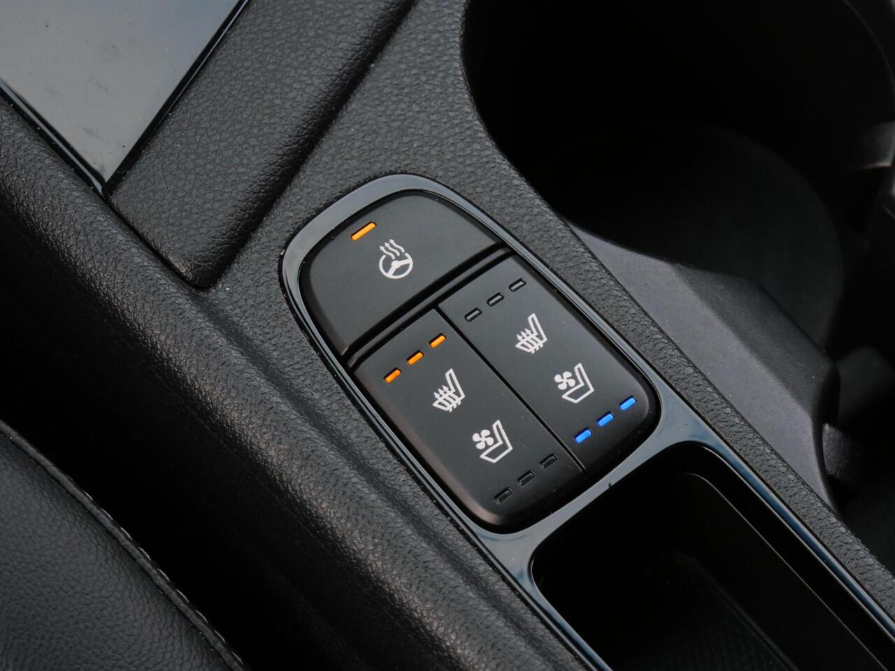 KIA Niro HYBRID EXECUTIVELINE/ LEER/ JBL/ ADAPTIVE CRUISE / NL-AUTO VAN 1STE EIGENAAR!