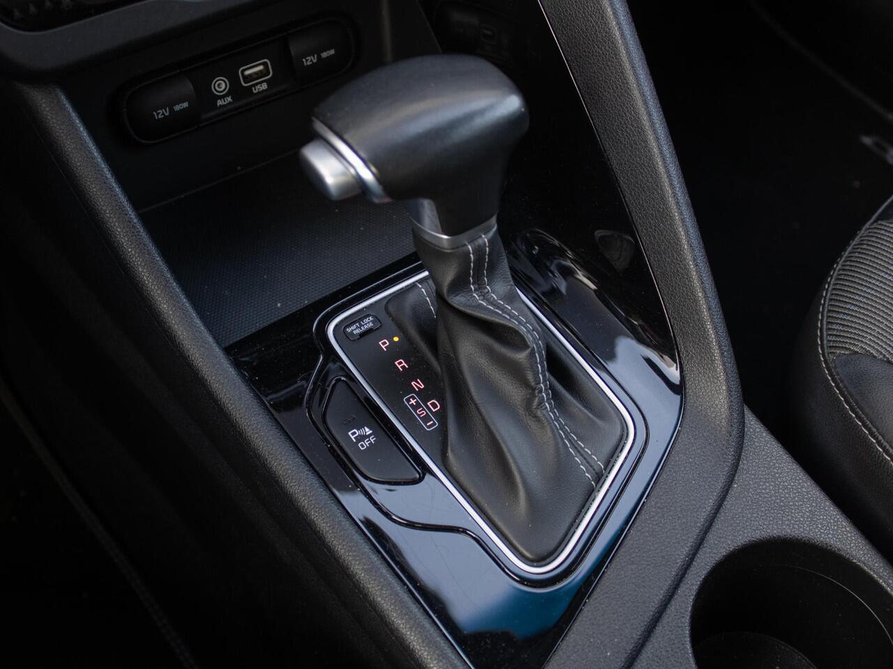 KIA Niro 1.6 GDi Hybrid DynamicLine | Trekhaak afneembaar | Navigatie | Achteruitrijcamera |