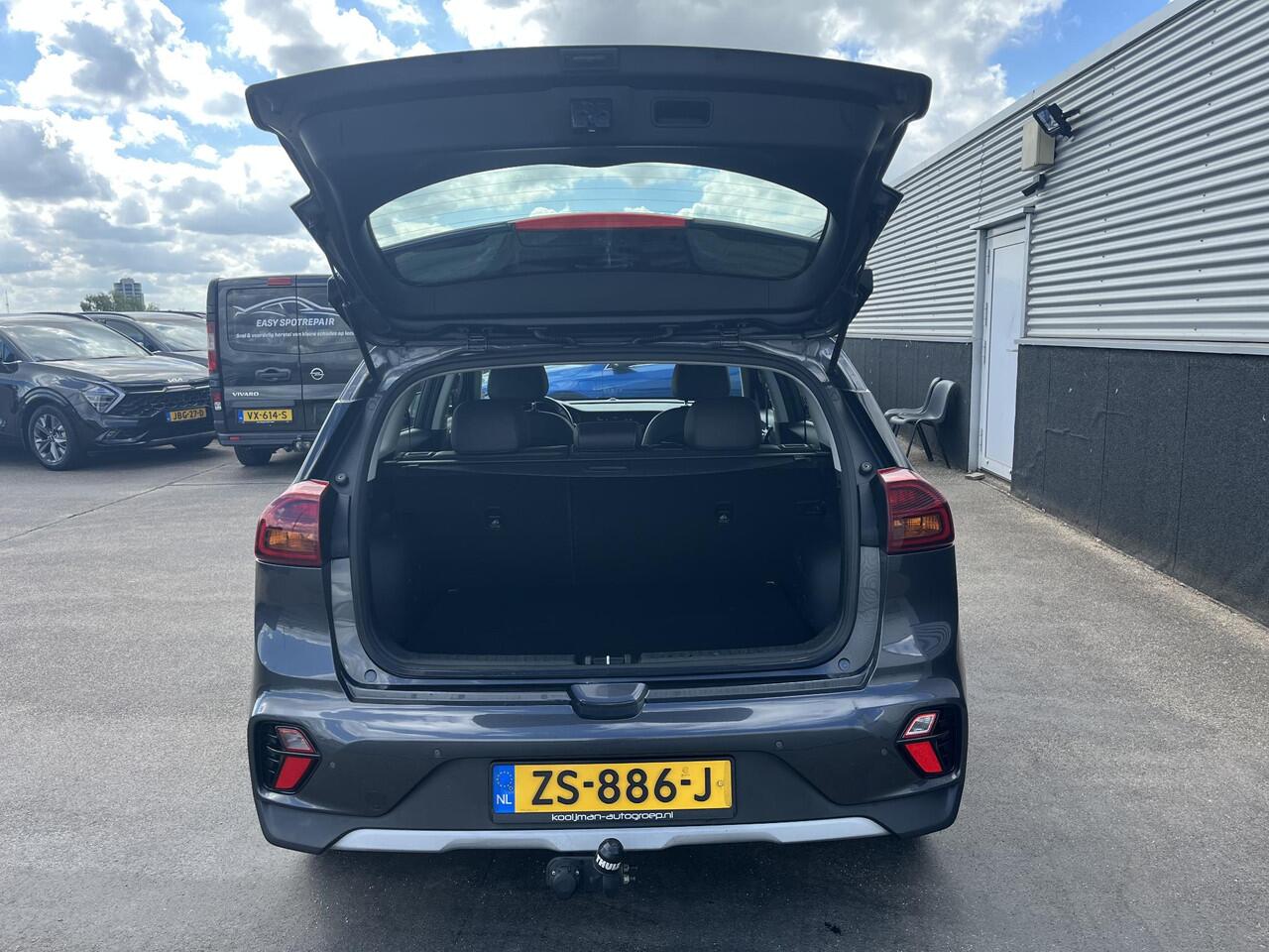 KIA Niro 1.6 GDi Hybrid DynamicLine Trekhaak, FACELIFT! Navigatie, Dealeronderhouden, NL-auto, Achteruitrijcamera, Adaptieve cruise control, Parkeersensoren