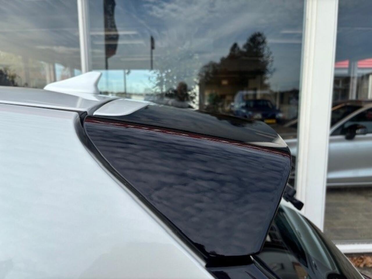 KIA Niro 1.6 GDi Hybrid, Clima, winterpakket, Navi, Camera