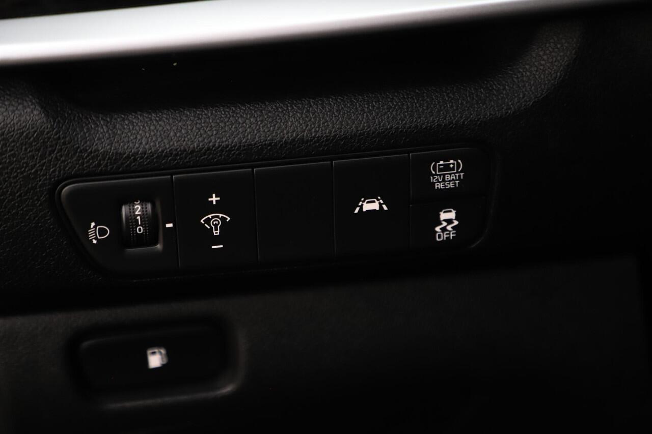 KIA Niro 1.6 GDi Hybrid DynamicLine Half Leder Navigatie Achteruitrijcamera Adaptive Cruise Carplay Android