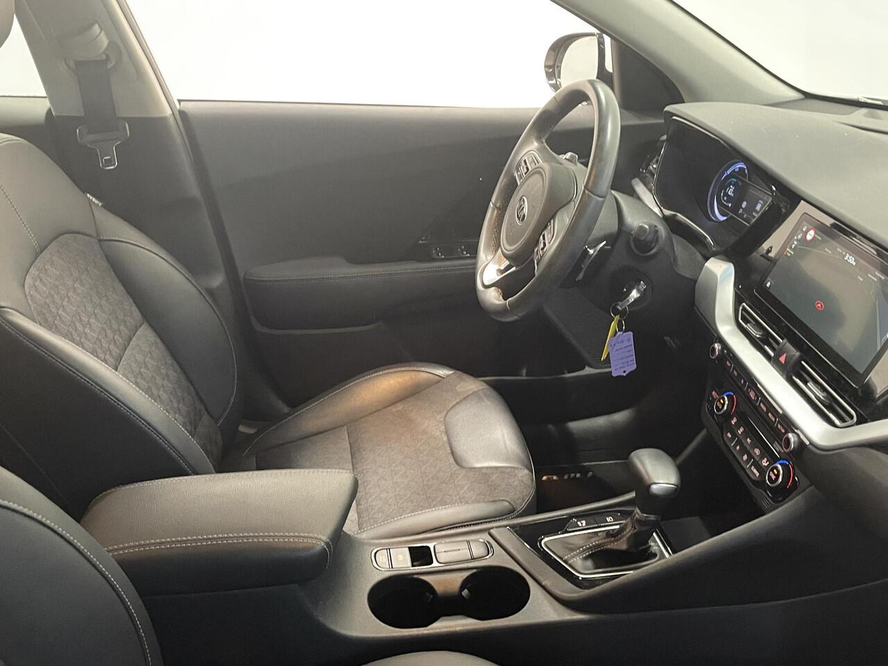 KIA Niro 1.6 GDi Hybrid DynamicLine Navigatie Apple Carplay/Android Auto Camera Parkeersensoren achter Cruise Control Climate Control Lichtmetalen velgen