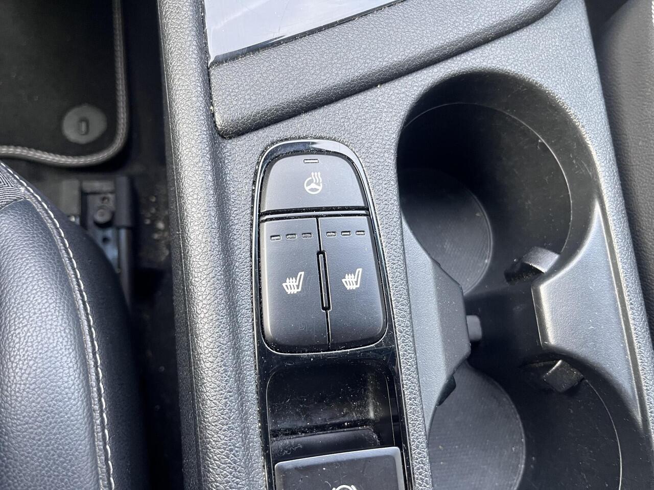 KIA Niro 1.6 GDi Hybrid DynamicPlusLine | Stoel en Stuurverwarming | Trekhaak | LMV | Achteruitrijcamera | PDC