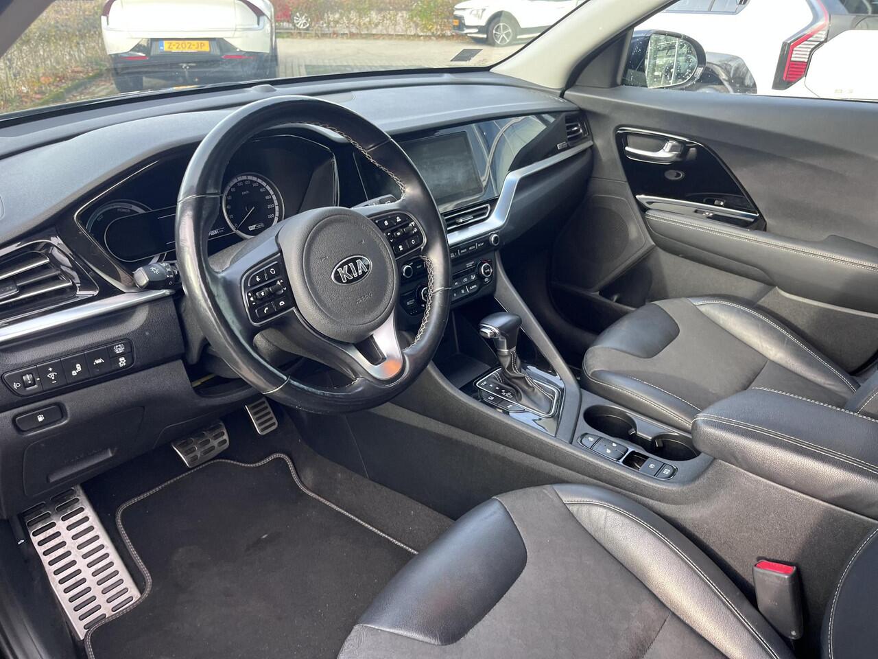 KIA Niro 1.6 GDi Hybrid DynamicPlusLine | Stoel en Stuurverwarming | Trekhaak | LMV | Achteruitrijcamera | PDC