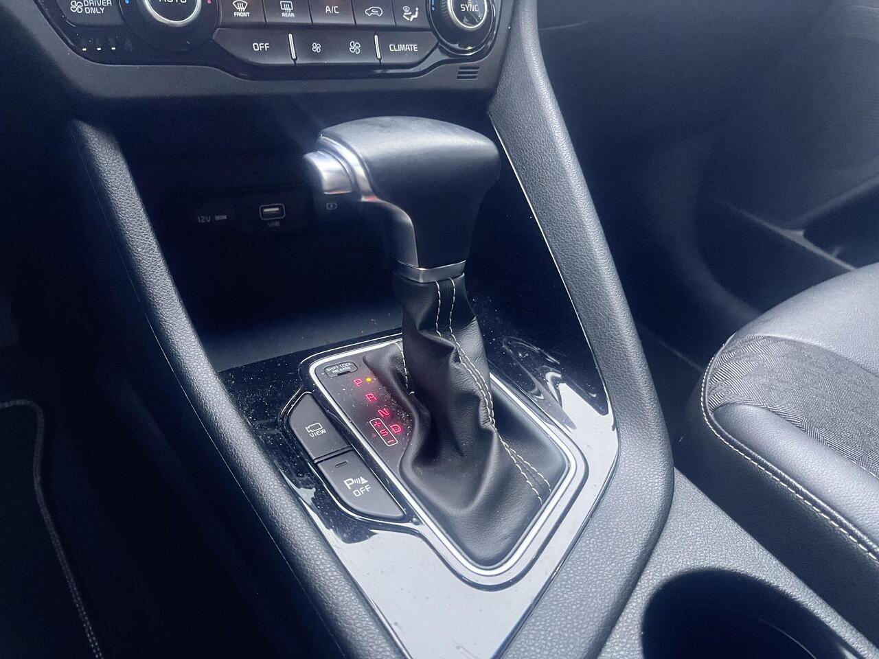 KIA Niro 1.6 GDi Hybrid DynamicLine Trekhaak|Nav|Camera