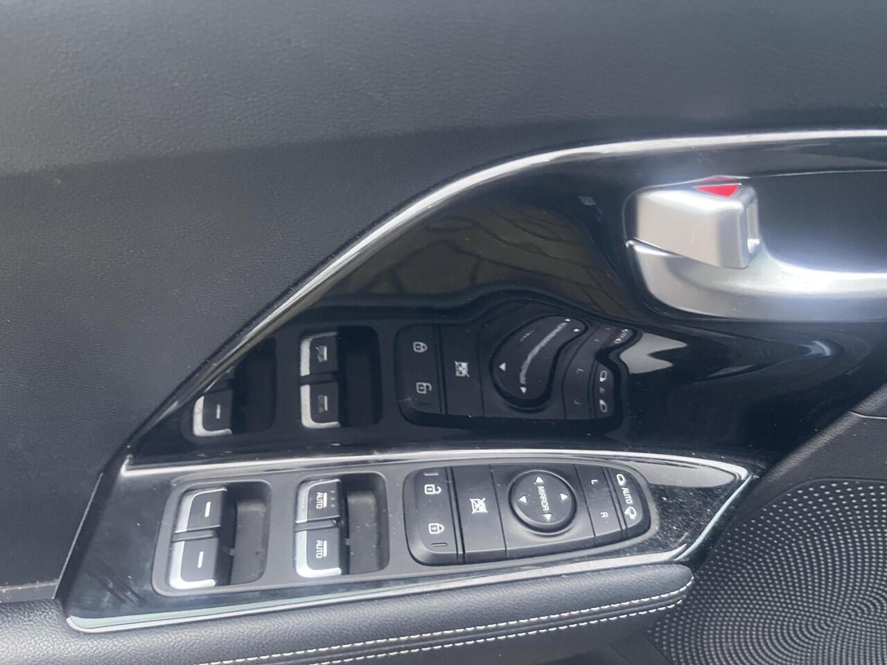 KIA Niro 1.6 GDi Hybrid DynamicLine Trekhaak|Nav|Camera