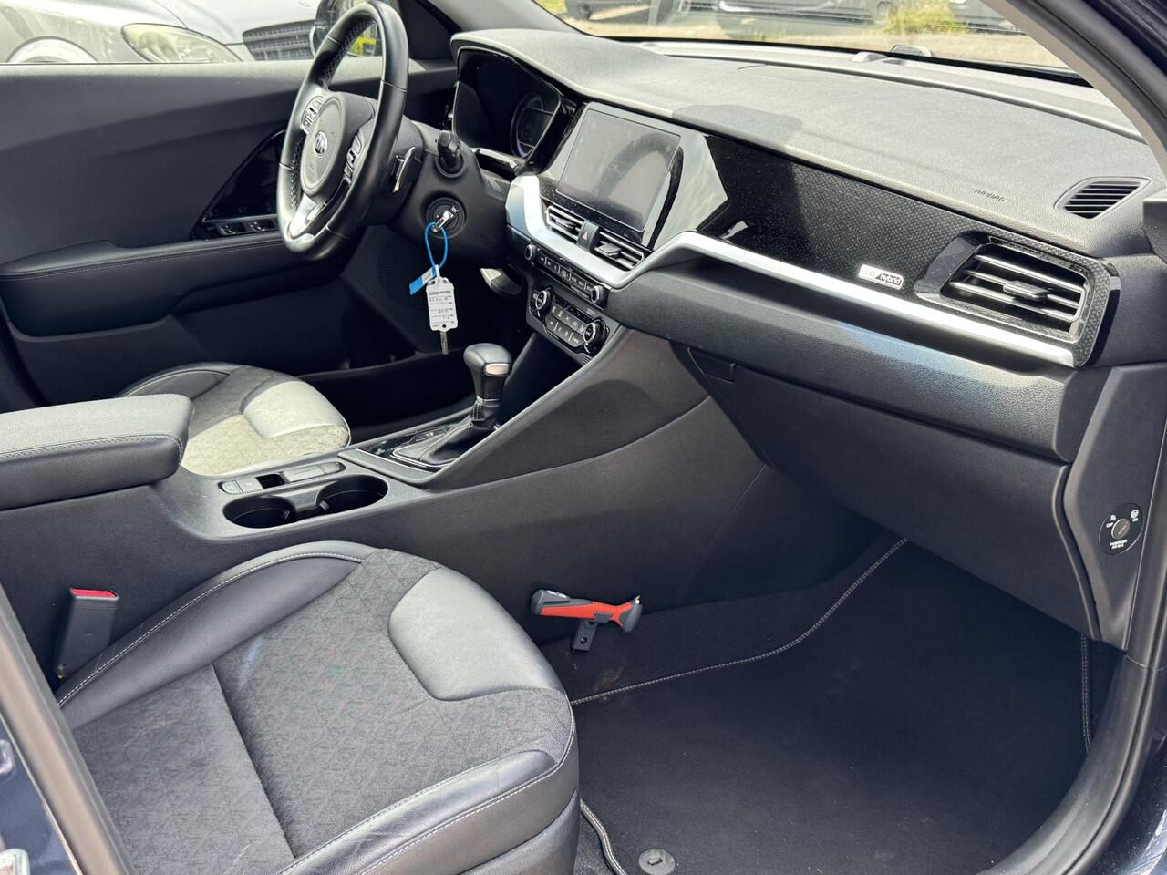 KIA Niro 1.6 GDi Hybrid DynamicLine NL-Auto | Trekhaak | Navigatie Apple CarPlay/Android Auto | Achteruitrijcamera | Adaptieve Cruise Control | 1e eigenaar! Dealer onderhouden!! |