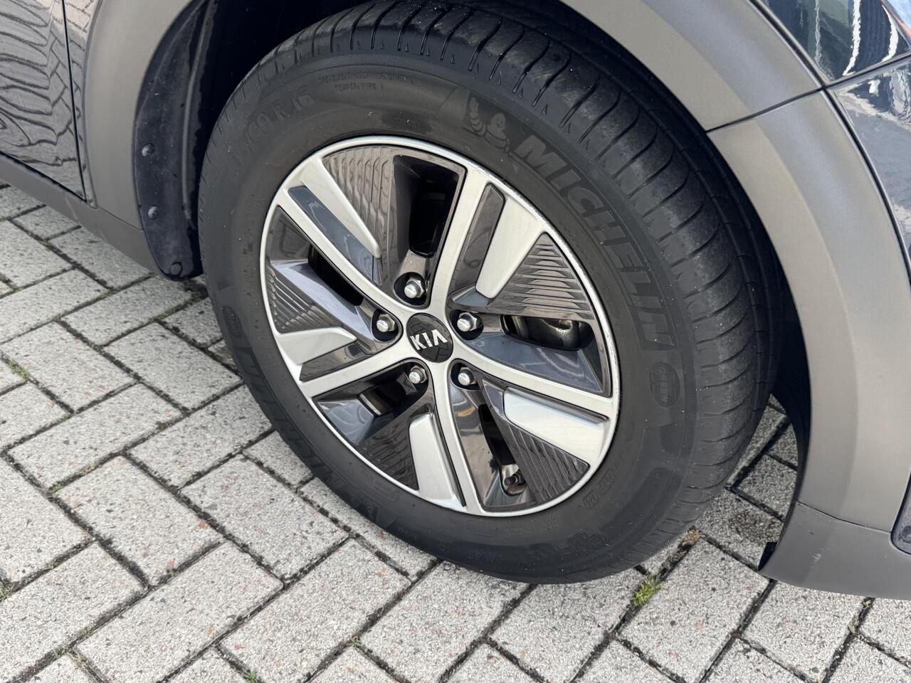 KIA Niro 1.6 GDi Hybrid DynamicLine NL-Auto | Trekhaak | Navigatie Apple CarPlay/Android Auto | Achteruitrijcamera | Adaptieve Cruise Control | 1e eigenaar! Dealer onderhouden!! |