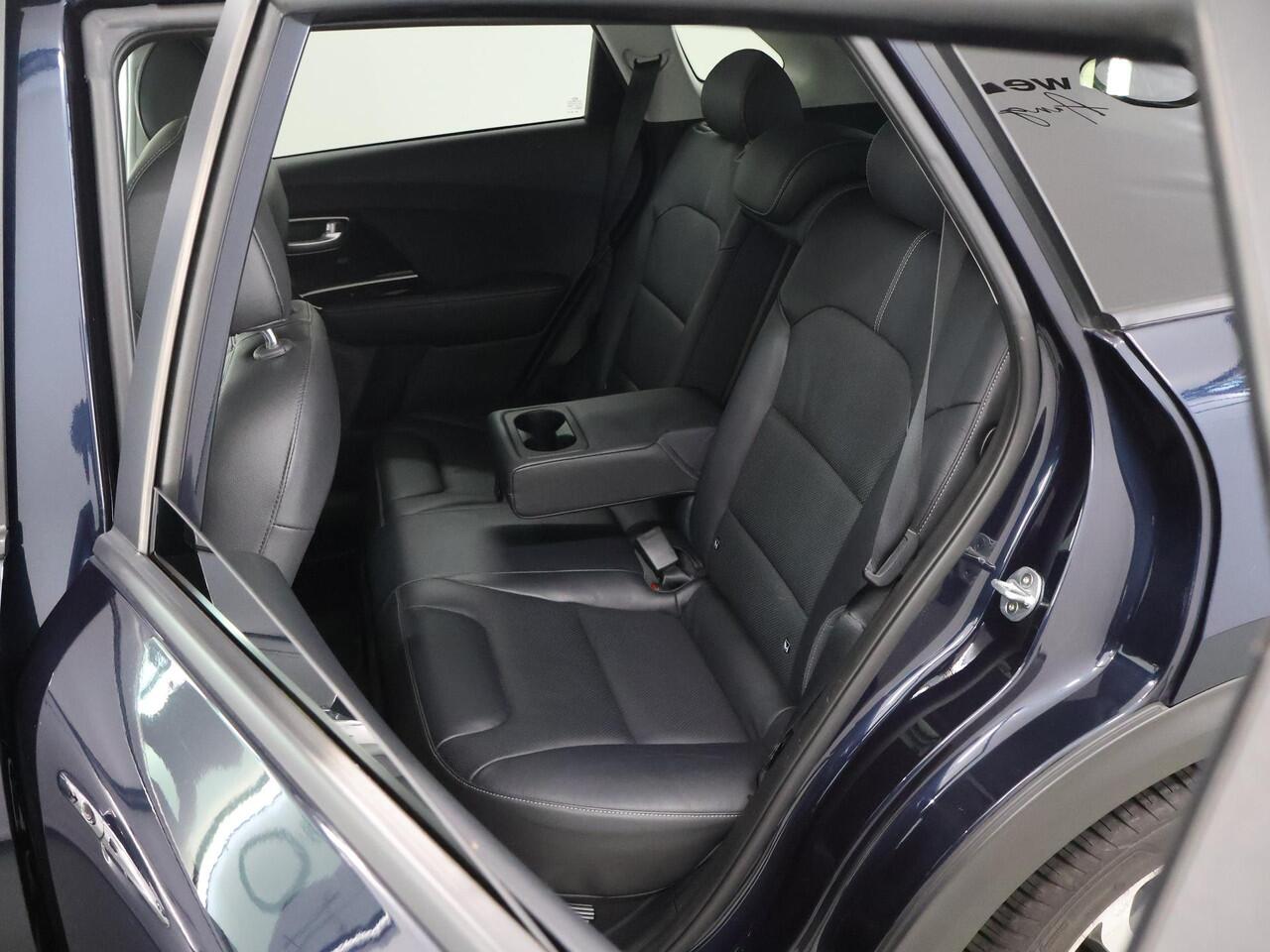 KIA Niro 1.6 GDi Hybrid ExecutiveLine | Panoramadak | Lederen Bekleding | JBL Audio | Dodehoekdetectie | Stoel/Stuurwielverwarming | Stoelventilatie | Elektrisch bedienbare bestuurdersstoel met geheugenfunctie
