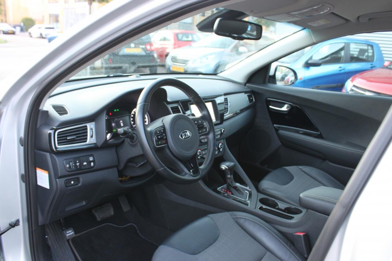 KIA Niro 1.6 GDi H. DynamicL. Trekhaak, navi, Apple carplay/Android, trek