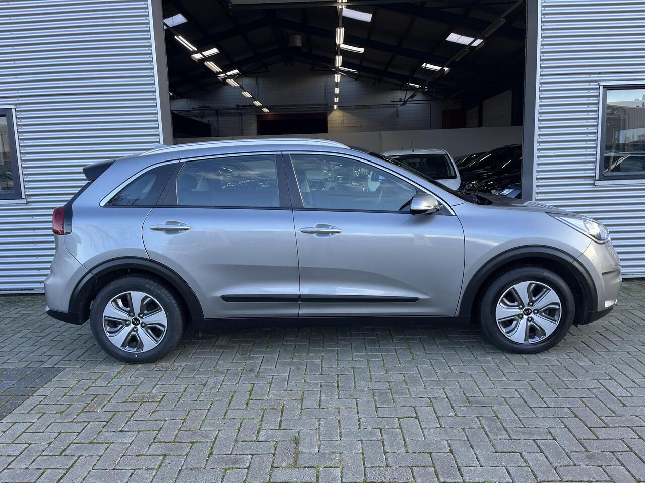 KIA Niro 1.6 GDi Hybrid DynamicLine
