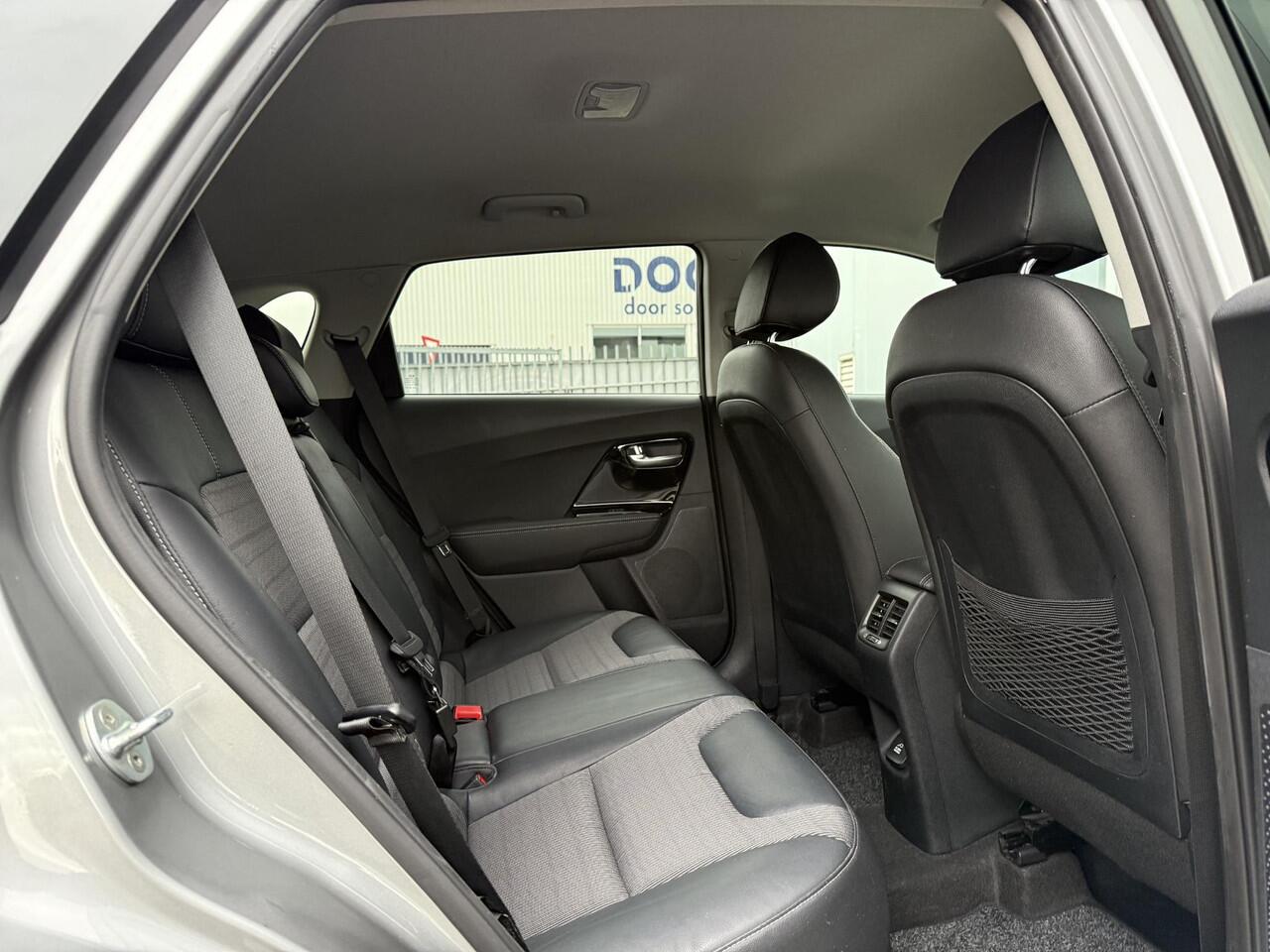 KIA Niro 1.6 GDi Hybrid DynamicLine Automaat Navi Camera Apple Carplay Rijstrook Keyless ACC LED