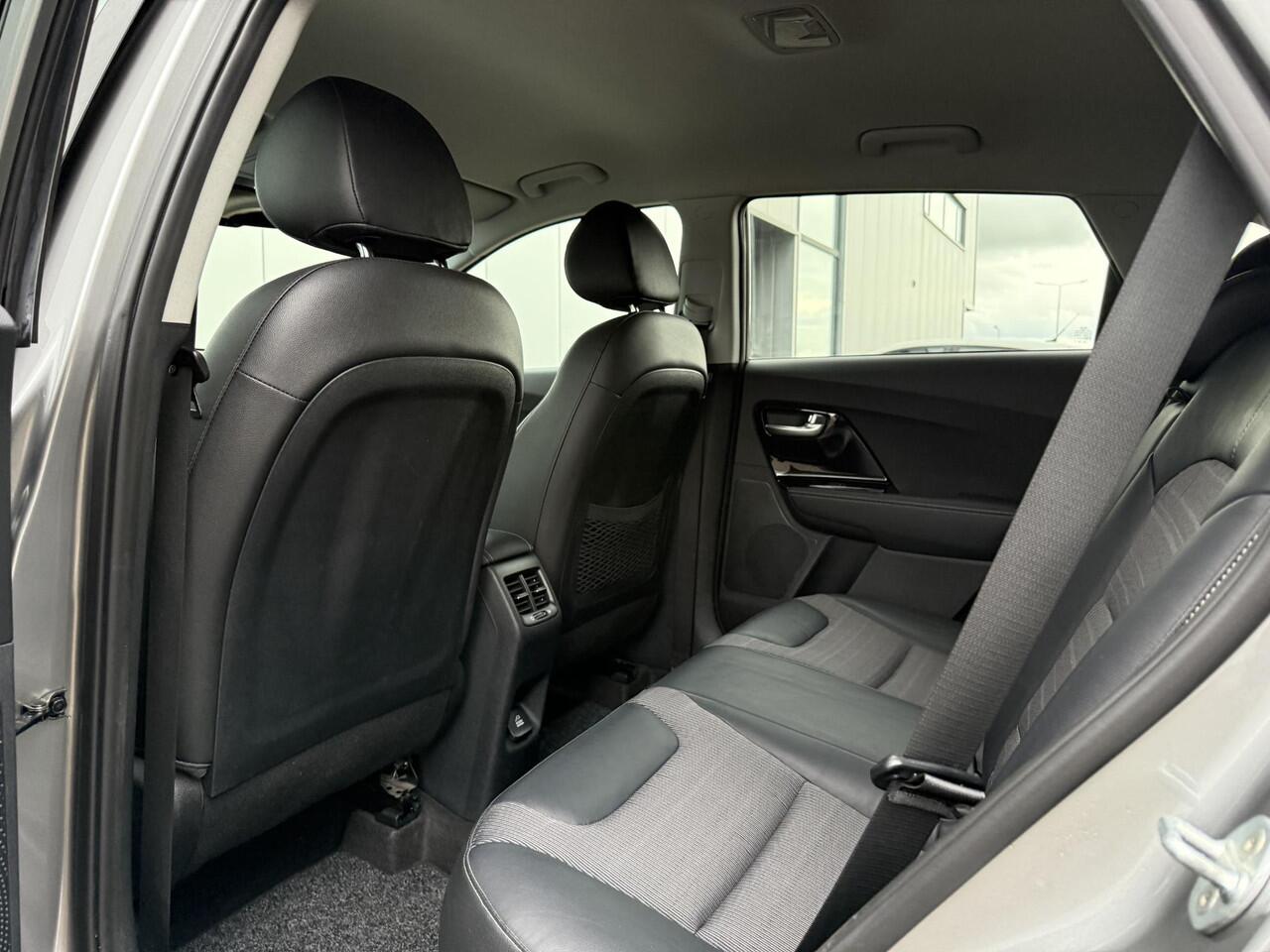 KIA Niro 1.6 GDi Hybrid DynamicLine Automaat Navi Camera Apple Carplay Rijstrook Keyless ACC LED