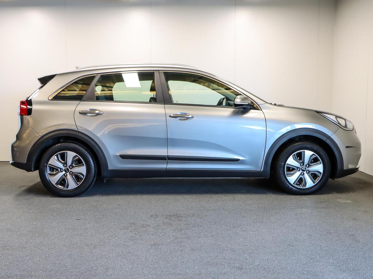KIA Niro 1.6 GDi Hybrid DynamicLine