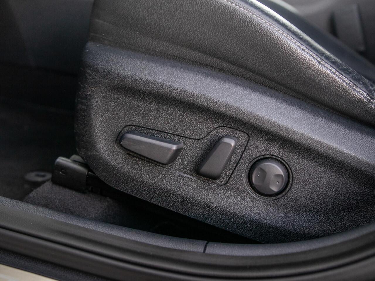 KIA Niro 1.6 GDi Hybrid ExecutiveLine l lederen bekleding l stoelverwarming en ventilatie l El. Verstelbare stoel met memory functie l