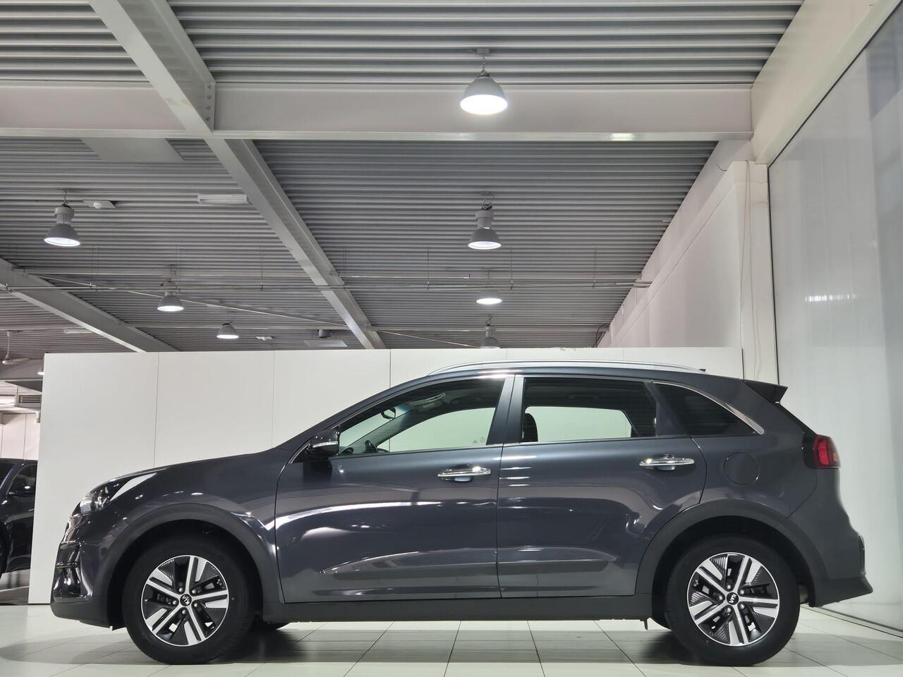 KIA Niro 1.6 GDi Hybrid DynamicLine NL auto, dealer onderhouden , erg compleet !!