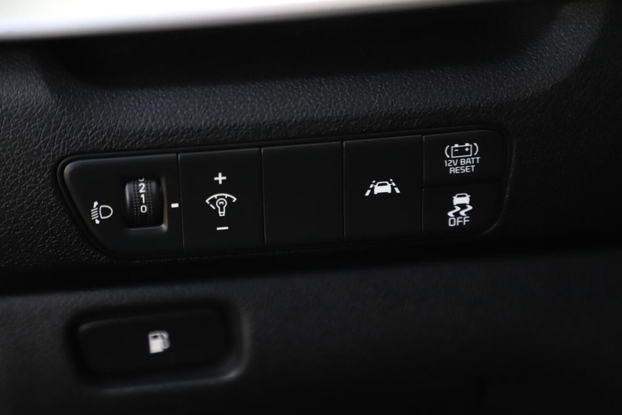 KIA Niro 1.6 GDi Hybrid DynamicLine Half Leder Carplay Android Navigatie Achteruitrijcamera Climate Cruise Control Rijstrooksensor Parkeersensor