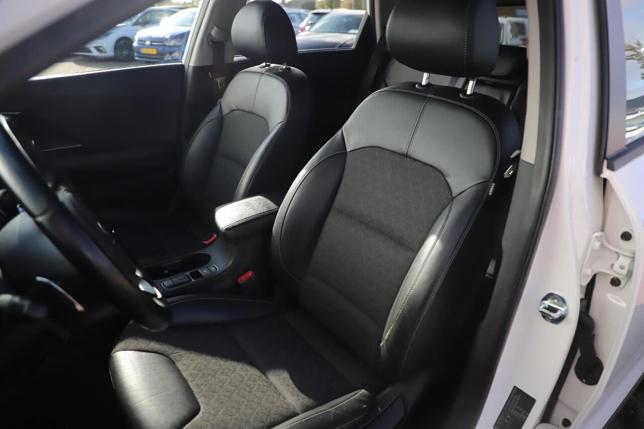 KIA Niro 1.6 GDi Hybrid DynamicLine Half Leder Carplay Android Navigatie Achteruitrijcamera Climate Cruise Control Rijstrooksensor Parkeersensor