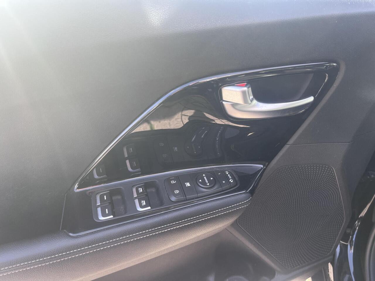 KIA Niro 1.6 GDi Hybrid DynamicPlusLine Trehaak|camera|Stoelverwarming|Cruise control|1300kg trekgewicht| Dealer onderhouden!! 1e eigenaar!!