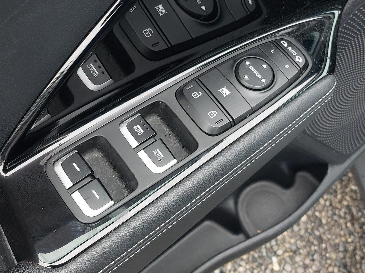 KIA Niro 1.6 GDi Hybrid DynamicLine NAVI | CLIMA | TREKHAAK | rijklaarprijs!!