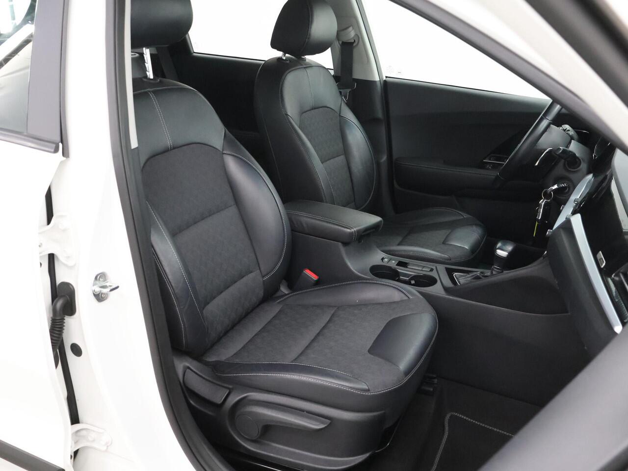 KIA Niro 1.6 GDi Hybrid DynamicLine | Navigatie | Parkeercamera | Climate Control | Cruise Control Adaptief |