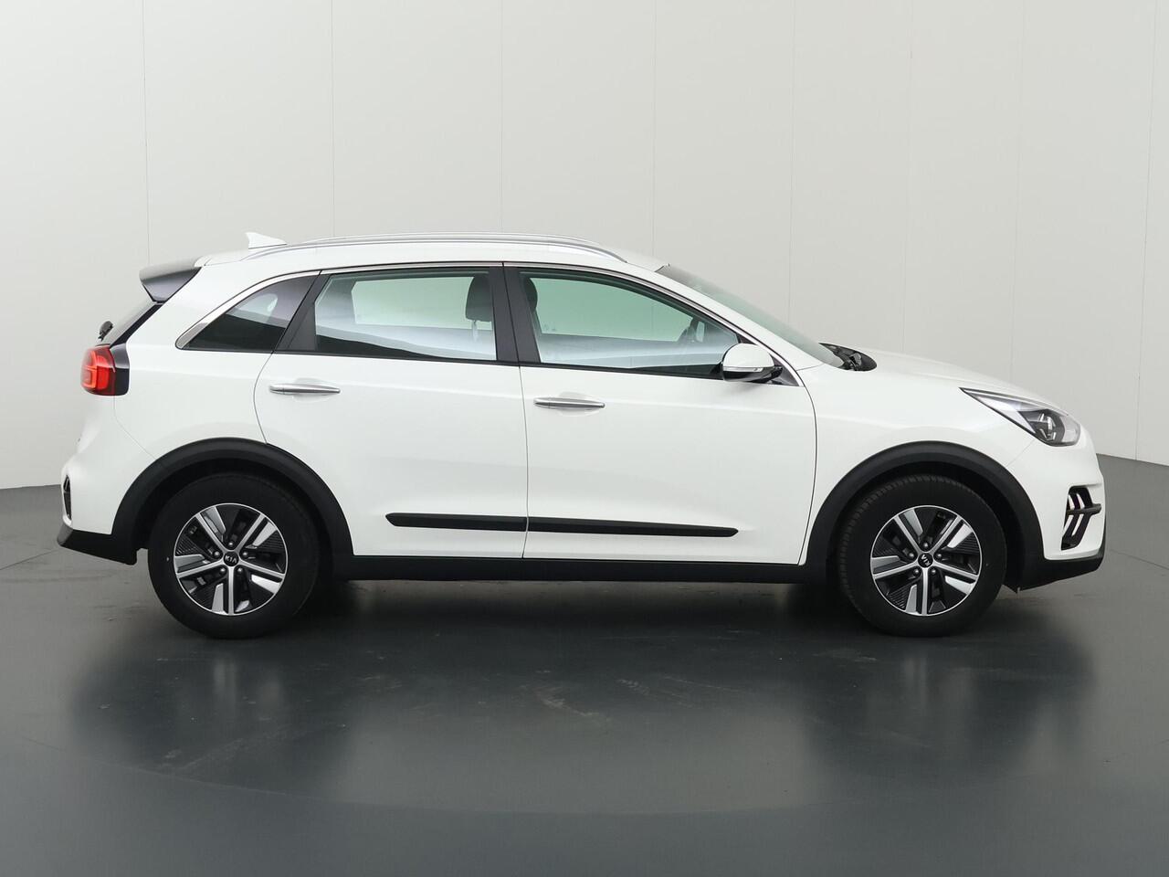 KIA Niro 1.6 GDi Hybrid DynamicLine | Navigatie | Parkeercamera | Climate Control | Cruise Control Adaptief |