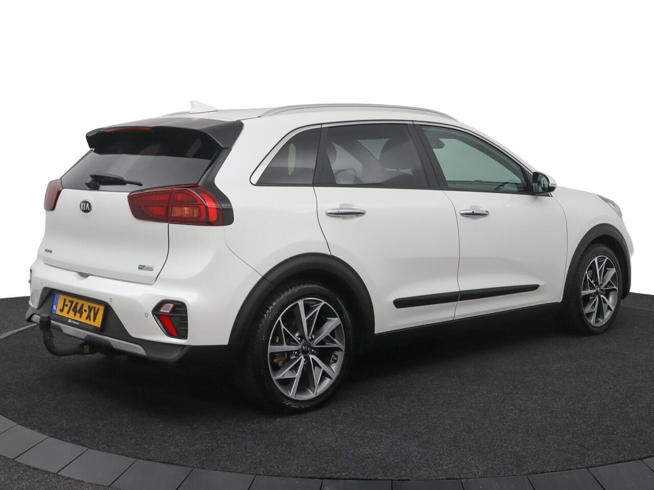 KIA Niro 1.6 GDi Hybrid ExecutiveLine | Leder | Navigatie | Stoelverwarming/verkoeling | Trekhaak