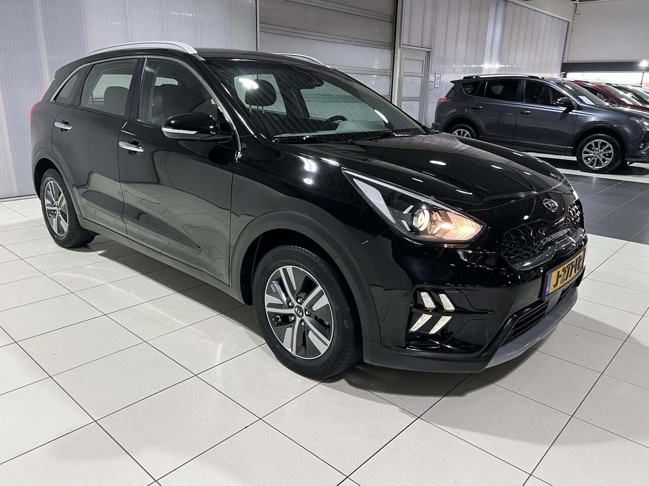 KIA Niro 1.6 GDi Hybrid DynamicLine Apple Carplay/Android Auto, Navigatie, Camera.