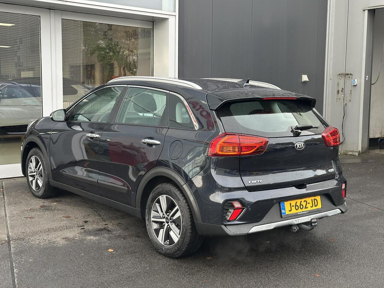KIA Niro 1.6 GDi Hybrid DynamicLine Trekhaak | Navigatie | Adaptieve cruise control | Climate control | Achteruitrij camera | Automaat | NL-auto & boekjes compleet!