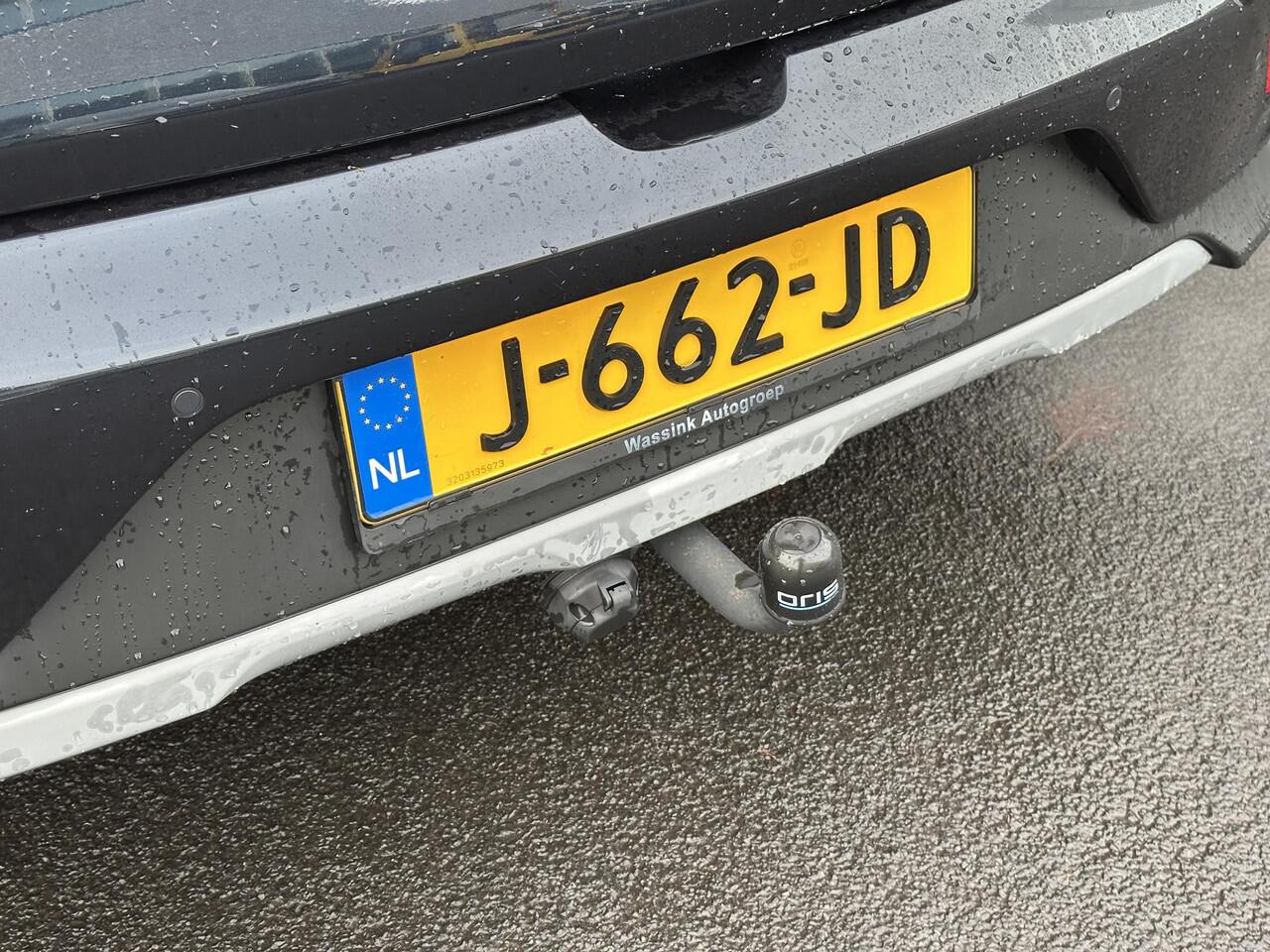 KIA Niro 1.6 GDi Hybrid DynamicLine Trekhaak | Navigatie | Adaptieve cruise control | Climate control | Achteruitrij camera | Automaat | NL-auto & boekjes compleet!