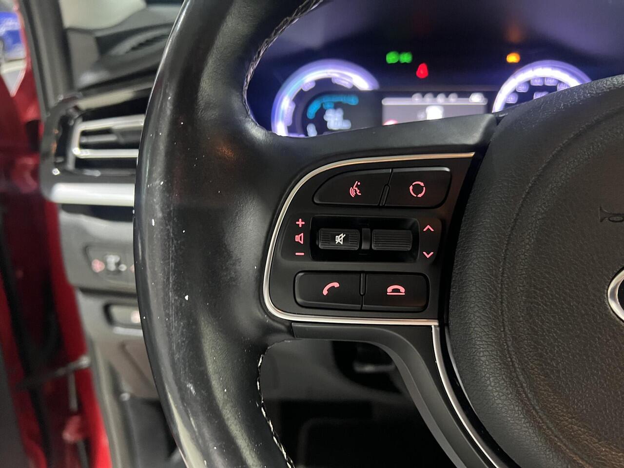 KIA Niro 1.6 GDi Hybrid DynamicLine Apple Carplay/Android Auto, Navigatie, Camera.