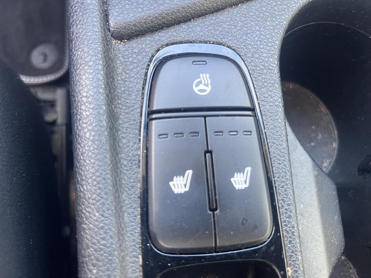 KIA Niro 1.6 GDi Hybrid DynamicPlusLine Navigatie | Lmv | Stoel- & stuurverwarming | Afneembare Trekhaak | 1e eigenaar | Dealer onderhouden!!