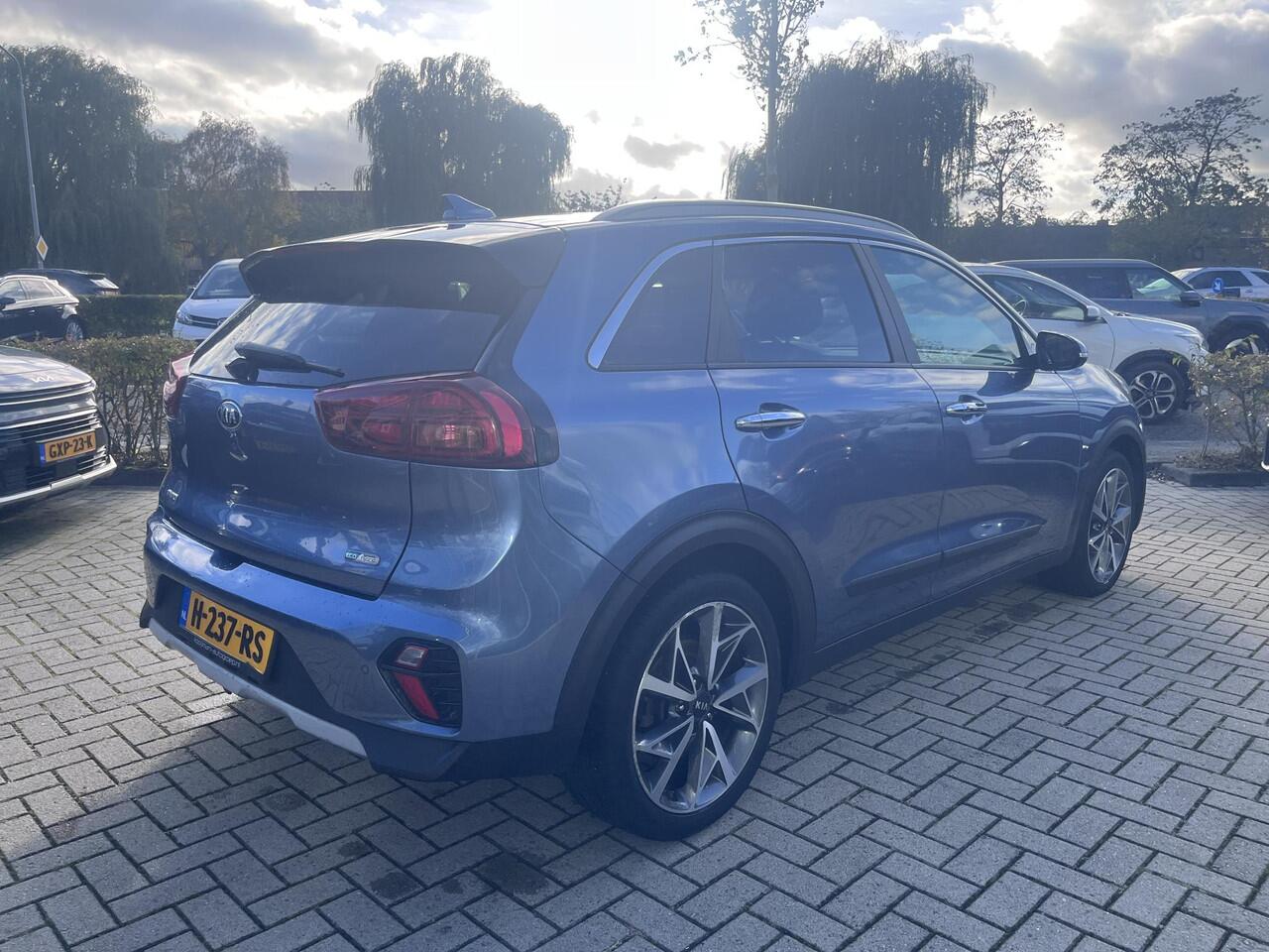 KIA Niro 1.6 GDi Hybrid DynamicPlusLine Navigatie | Lmv | Stoel- & stuurverwarming | Afneembare Trekhaak | 1e eigenaar | Dealer onderhouden!!