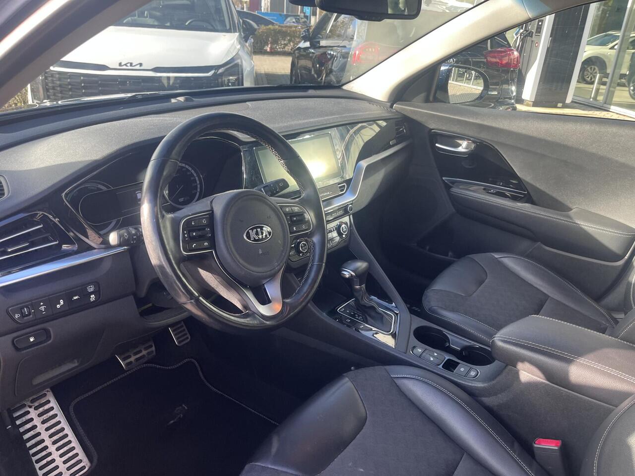 KIA Niro 1.6 GDi Hybrid DynamicPlusLine Navigatie | Lmv | Stoel- & stuurverwarming | Afneembare Trekhaak | 1e eigenaar | Dealer onderhouden!!