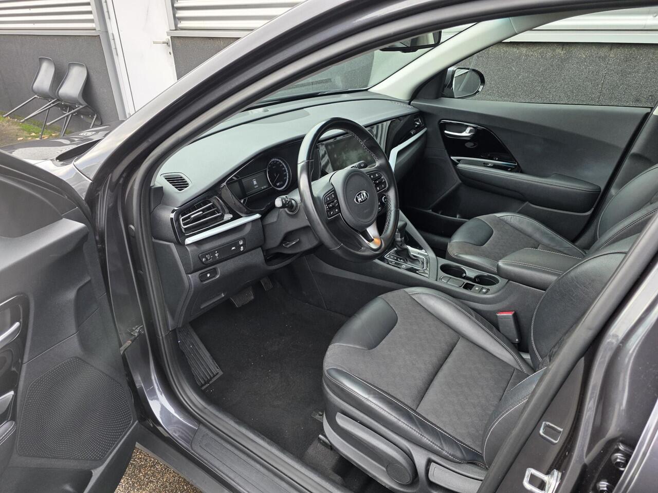 KIA Niro 1.6 GDi Hybrid DynamicLine Navigatie, 1e eign. NL-auto, Nieuw geleverd en dealeronderhouden, 18" LMV, Achteruitrijcamera & parkeersensoren, BTW-auto