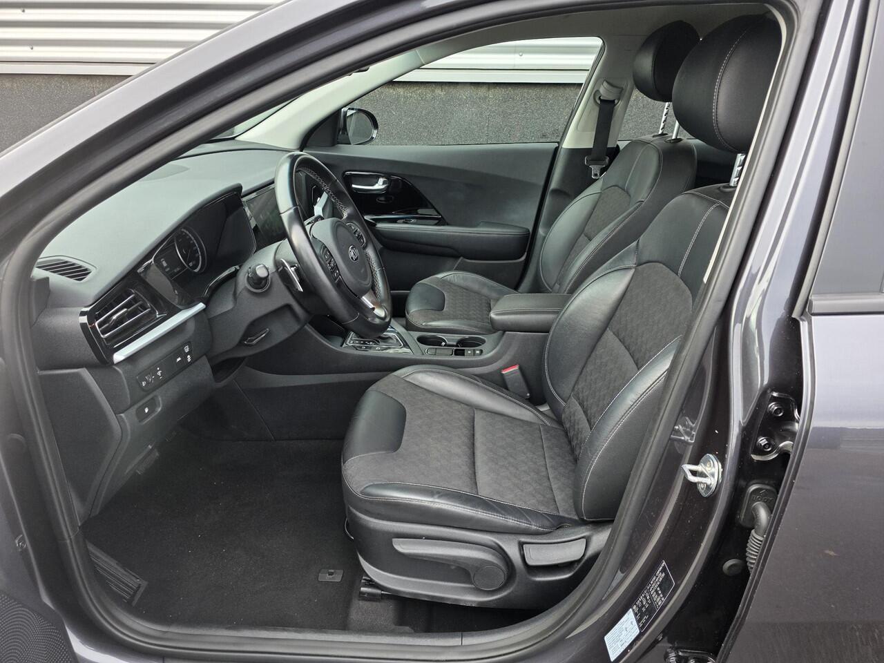 KIA Niro 1.6 GDi Hybrid DynamicLine Navigatie, 1e eign. NL-auto, Nieuw geleverd en dealeronderhouden, 18" LMV, Achteruitrijcamera & parkeersensoren, BTW-auto