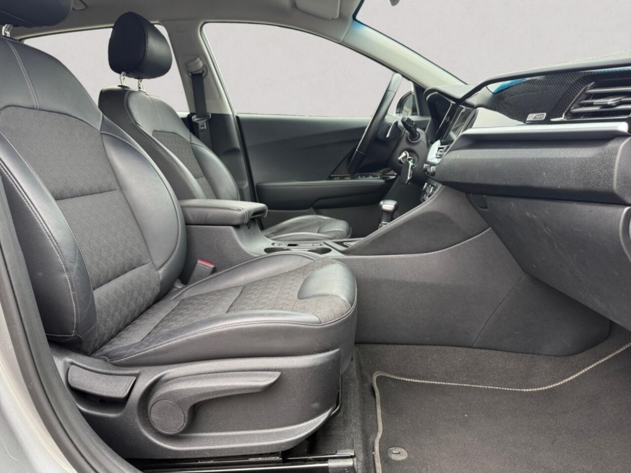 KIA Niro 1.6 GDi H. DynamicLine | NL-auto | dealeronderhouden