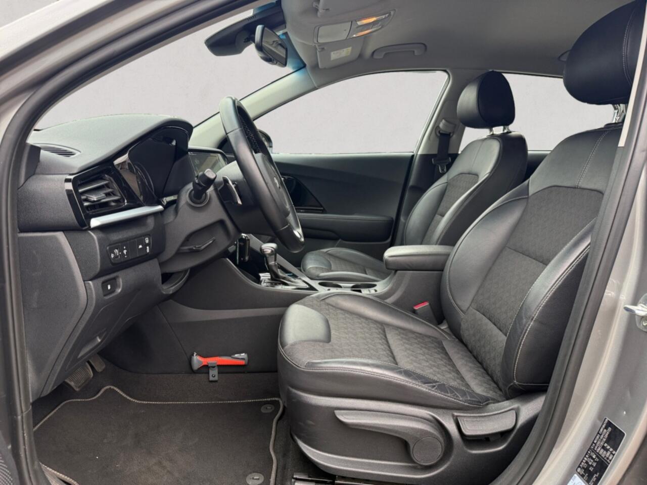 KIA Niro 1.6 GDi H. DynamicLine | NL-auto | dealeronderhouden