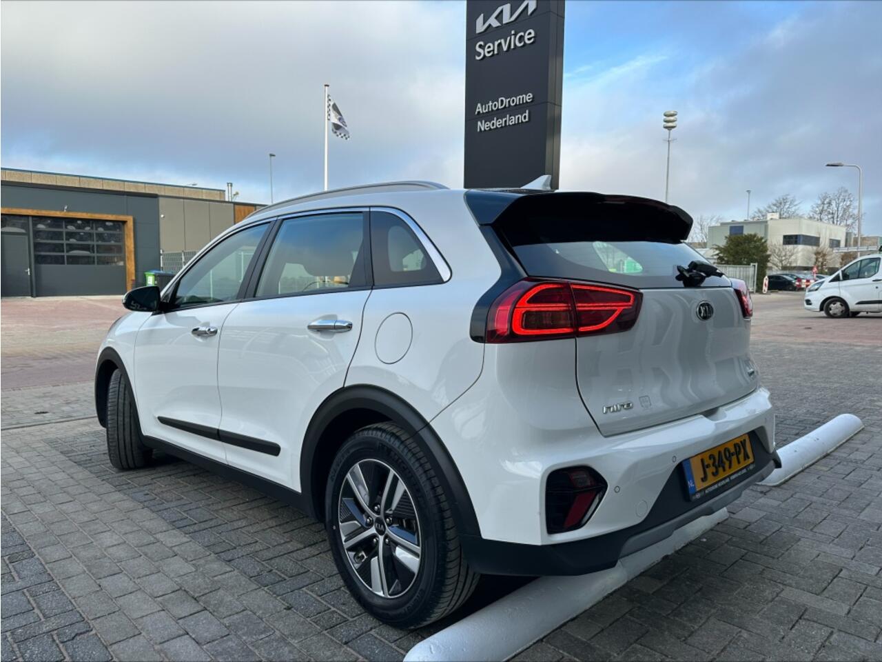 KIA Niro 1.6i Hybrid DynamicLine +CERTIFIED USED+