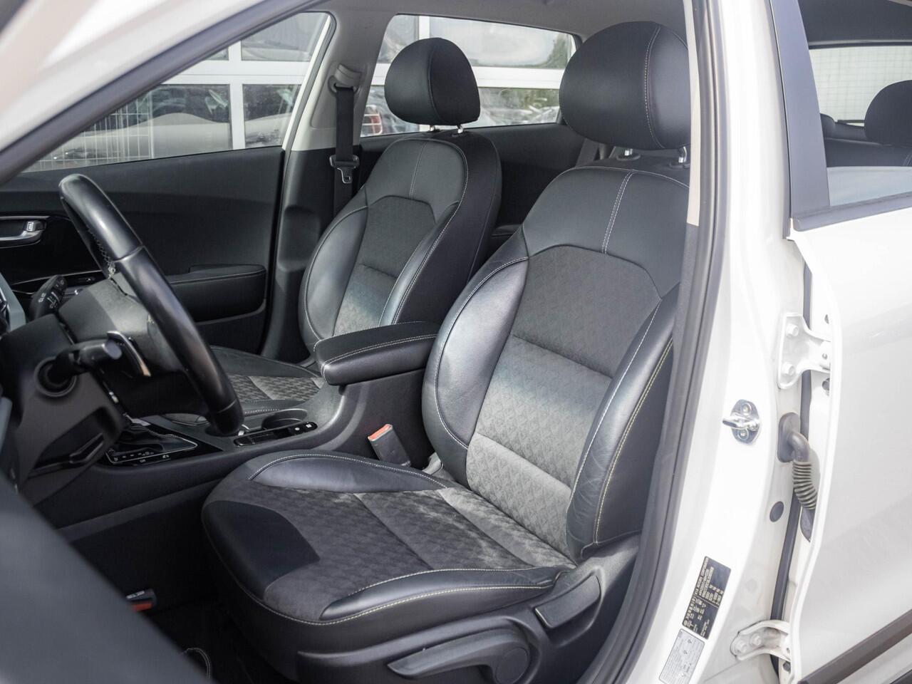 KIA Niro 1.6 GDi Hybrid DynamicLine l navigatie l achteruitrij camera l parkeersensoren l