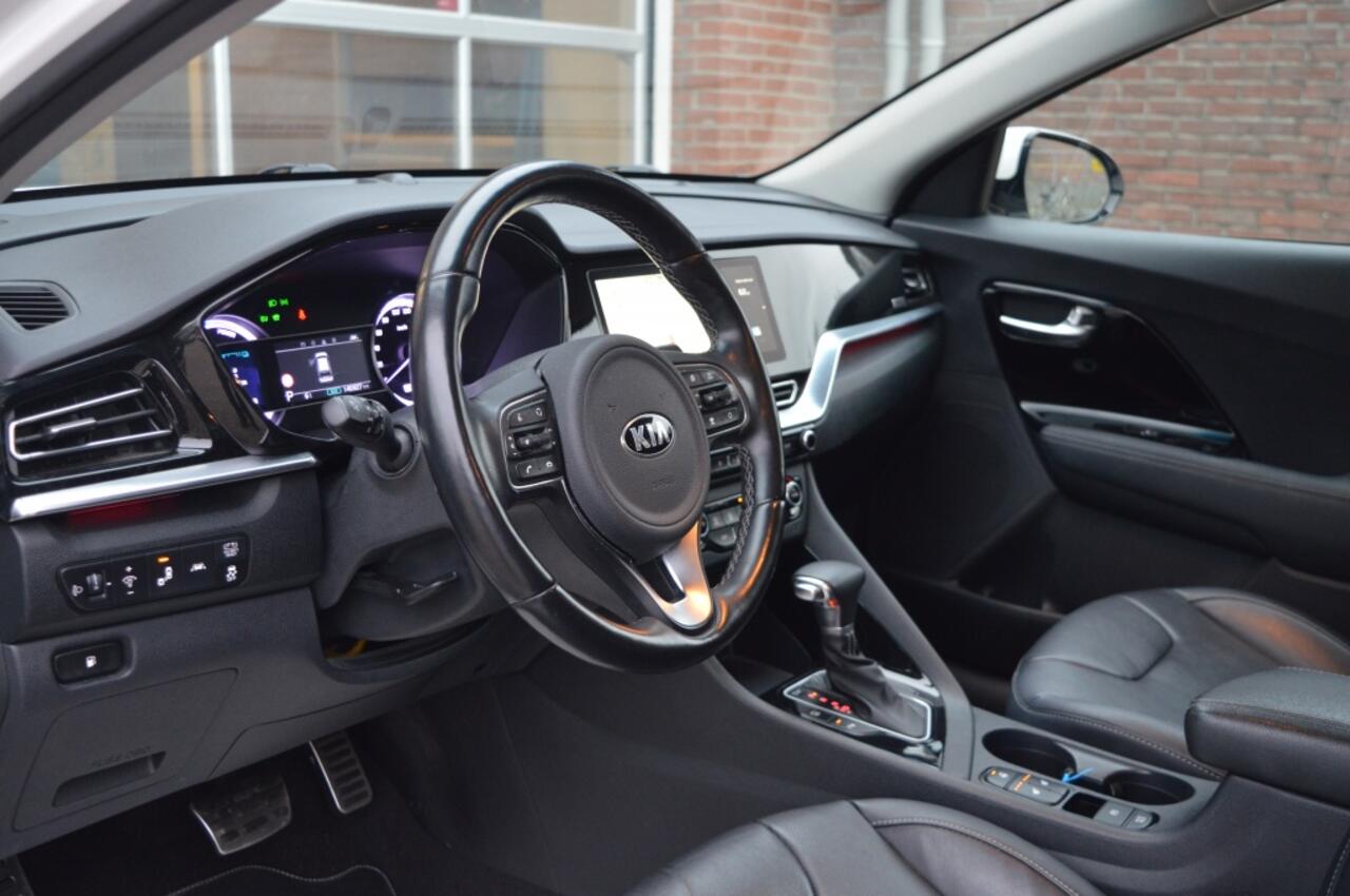 KIA Niro 1.6 GDi Dynamic | HYBRIDE - CAMERA - LEDER