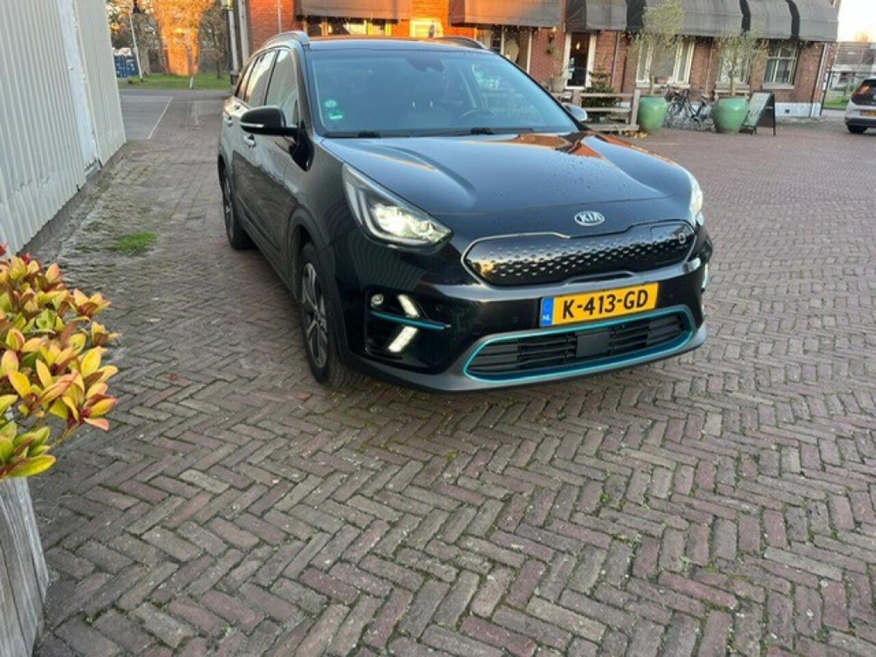KIA Niro 1e Eigenaar, SOH 98%, Executive Line, 3 fase, 64kWh, 204 Pk, Warmtepomp, leder, JBL Navi Car play Kia dealer onderhouden