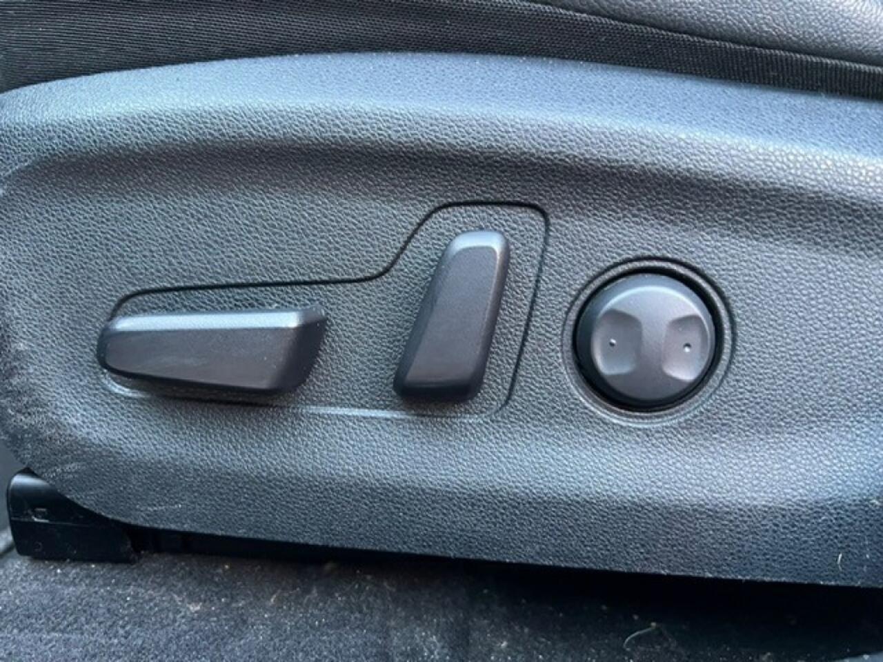 KIA Niro 1e Eigenaar, SOH 98%, Executive Line, 3 fase, 64kWh, 204 Pk, Warmtepomp, leder, JBL Navi Car play Kia dealer onderhouden