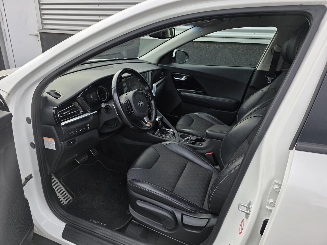 KIA Niro 1.6 GDi Hybrid DynamicPlusLine Trekhaak, dodehoek detectie, parkeersensoren, keyless, stoel- & stuurwiel verwarmd, navigatie, Apple CarPlay/Android Auto, auto vol luxe!