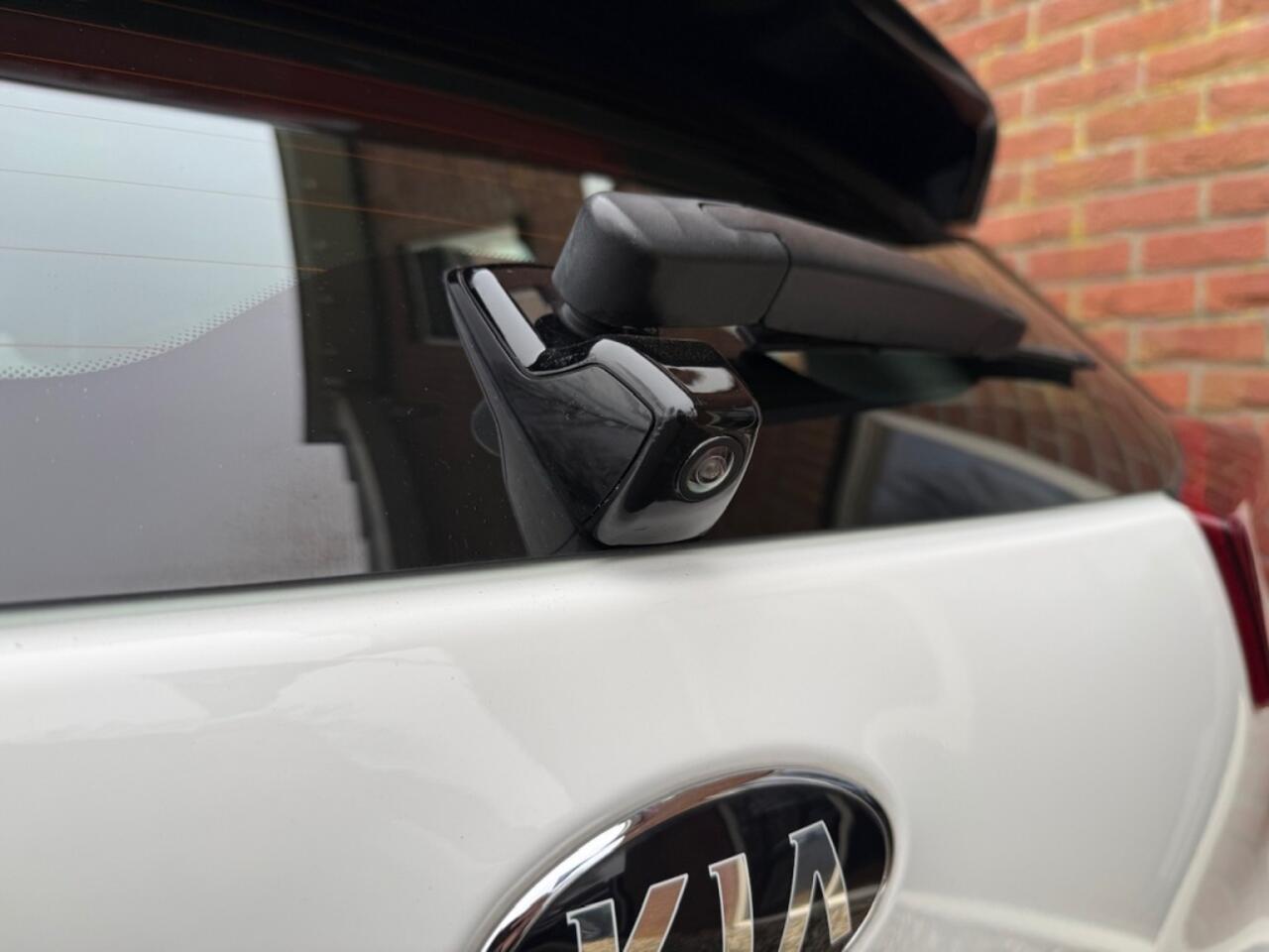 KIA Niro 1.6 GDi H. DynamicL. AUTOMAAT / TREKHAAK / CAMERA / CLIMA / NAVI